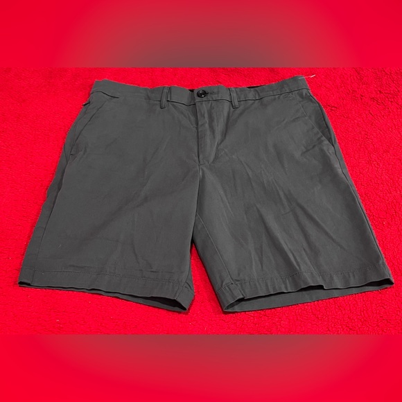 Goodfellow & Co Men’s Large Charcoal Performance Stretch Shorts 9” Inseam - Picture 3 of 8